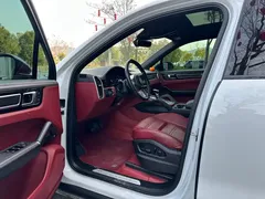 2023 Porsche Cayenne 3.0T Platinum, белый — фото 5