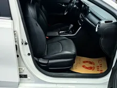 2021 Kia Cerato 1.5L CVT Fashion, белый — фото 18