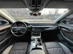 2021 Audi A8 A8L 50 TFSI quattro comfort, чёрный — фото 8