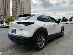 2021 Mazda CX-30 2.0L AT, белый — фото 4