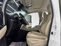 2020 Toyota Alphard Hybrid 2.5L Premium — фото 5