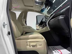2020 Toyota Alphard Hybrid 2.5L Premium — фото 14