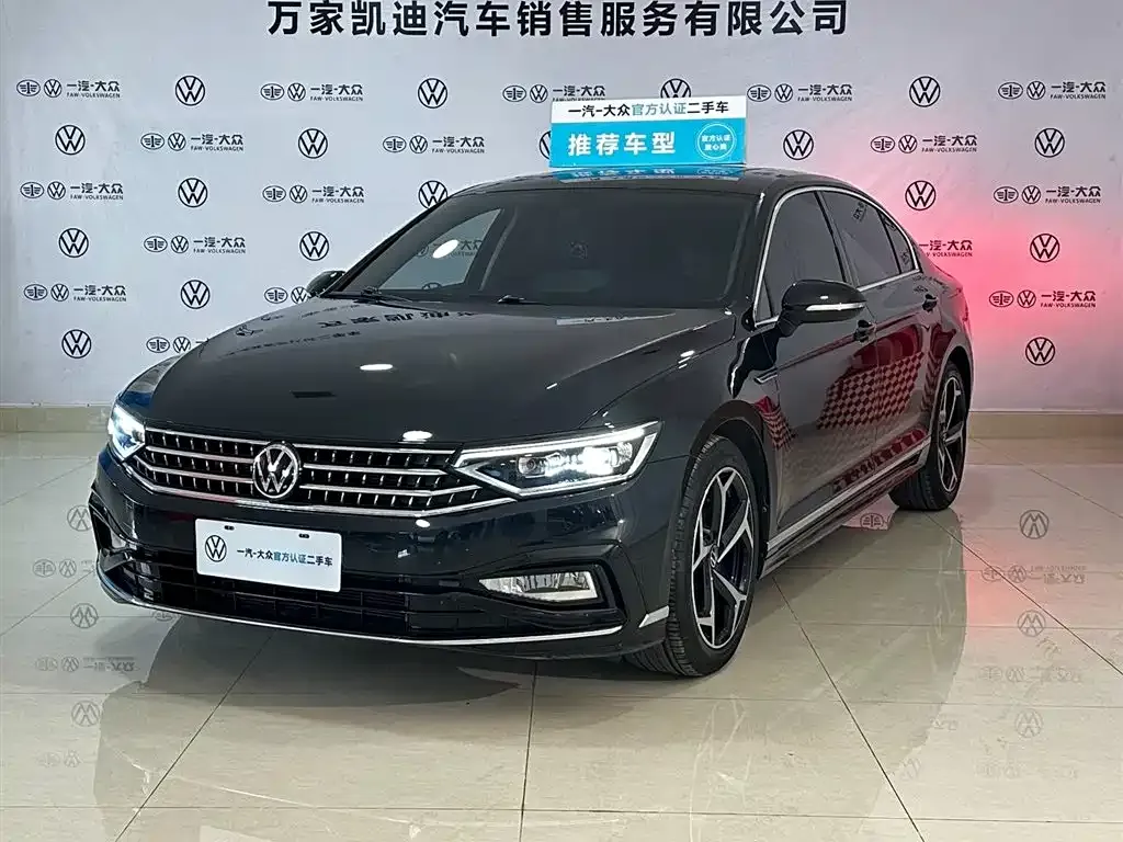 2023 Volkswagen Magotan 200 330TSI DSG