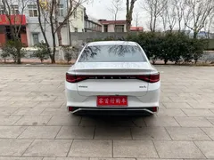 2022 Geely Emgrand L 1.4T CVT, белый — фото 4