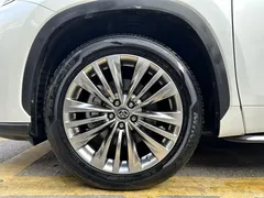 2022 Toyota Highlander Hybrid 2.5L 2WD Premium 7-seater — фото 18