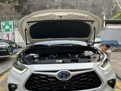2022 Toyota Highlander Hybrid 2.5L 2WD Premium 7-seater — фото 19