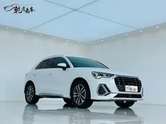 2022 Audi Q3 35 TFSI Sport, белый — фото 3