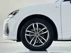 2022 Audi Q3 35 TFSI Sport, белый — фото 9