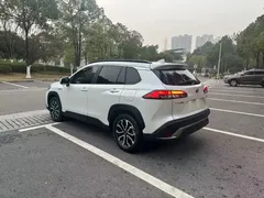 2023 Toyota Frontlander 2.0L Smart Hybrid Premium, белый — фото 3