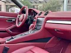 2020 Porsche 718 Boxster 2.0T, белый — фото 10