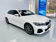 2022 BMW 3 Series 320Li M Sport Package, белый — фото 3