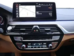 2021 BMW 6 Series GT 630i Luxury Design Package, чёрный — фото 10