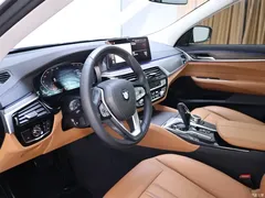 2021 BMW 6 Series GT 630i Luxury Design Package, чёрный — фото 11