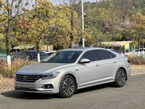 2019 Volkswagen Passat 330TSI Luxury China 6