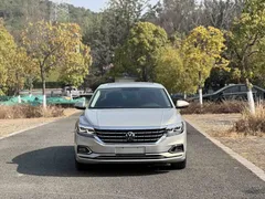 2019 Volkswagen Passat 330TSI Luxury China 6 — фото 2
