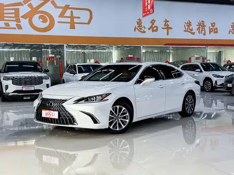 2021 Lexus ES 200