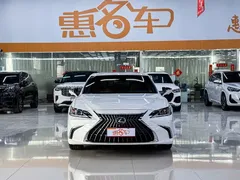 2021 Lexus ES 200, белый — фото 3