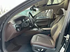 2021 BMW 5 Series 5 530Li, чёрный — фото 10