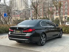 2021 BMW 5 Series 5 530Li, чёрный — фото 15