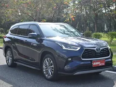 2022 Toyota Highlander Hybrid 2.5L 4WD Premium 7, синий — фото 3