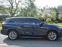 2022 Toyota Highlander Hybrid 2.5L 4WD Premium 7, синий — фото 7