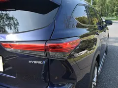 2022 Toyota Highlander Hybrid 2.5L 4WD Premium 7, синий — фото 10