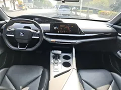 2022 Changan UNI-V 1.5T — фото 11
