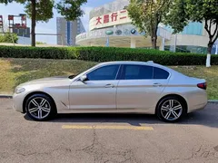 2021 BMW 5 Series 5 530Li — фото 3