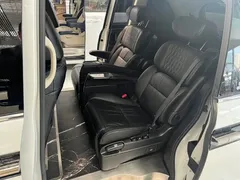 2022 Honda Elysion 2.0L e:HEV Luxury, белый — фото 3