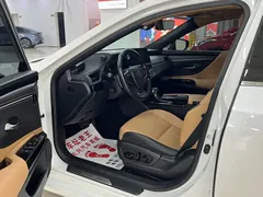 2021 Lexus ES 200, белый — фото 6