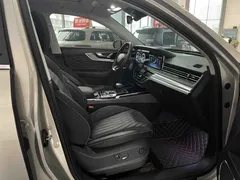 2022 Hongqi HS5 2.0T — фото 13