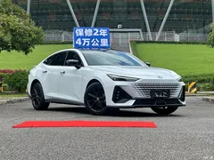 2023 Changan UNI-V 1.5T Premium Type, белый — фото 3