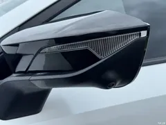 2023 Changan UNI-V 1.5T Premium Type, белый — фото 4