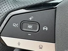 2023 Changan UNI-V 1.5T Premium Type, белый — фото 13
