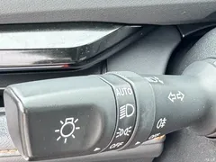 2023 Changan UNI-V 1.5T Premium Type, белый — фото 15