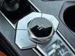 2023 Changan UNI-V 1.5T Premium Type, белый — фото 19