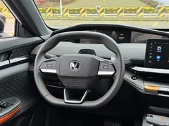 2023 Changan UNI-V 1.5T Premium Type, белый — фото 30