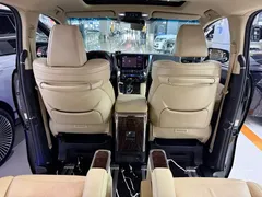 2021 Toyota Alphard Hybrid 2.5L Luxury, чёрный — фото 14