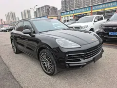 2023 Porsche Cayenne 3.0T Platinum Edition, чёрный — фото 2