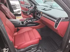 2023 Porsche Cayenne 3.0T Platinum Edition, чёрный — фото 7
