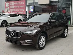 2021 Volvo XC60 4WD Luxury — фото 2
