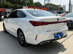 2022 Changan Eado PLUS 1.4T GDI DCT Flagship, белый — фото 9
