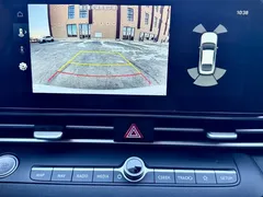 2023 Hyundai Elantra 1.5L CVT LUX Premium, белый — фото 23
