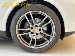 2023 Porsche Cayenne 3.0T Platinum Edition, белый — фото 6