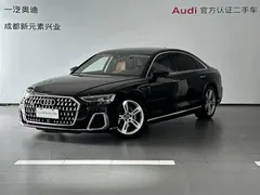 2023 Audi A8L 50 TFSI quattro, чёрный — фото 1