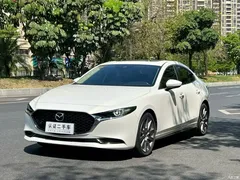 2023 Mazda Axela 2.0L AT dazzling quality, белый — фото 1