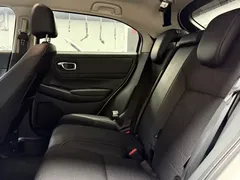 2023 Honda Vezel 1.5L CVT Pioneer, белый — фото 13