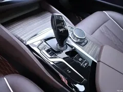 2021 BMW 5 Series 530Li Leading Luxury Package, чёрный — фото 12