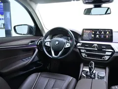 2021 BMW 5 Series 530Li Leading Luxury Package, чёрный — фото 14