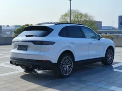 2023 Porsche Cayenne 3.0T Platinum Edition, белый — фото 5